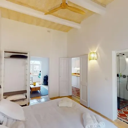 Narrow Street Nyaraló *