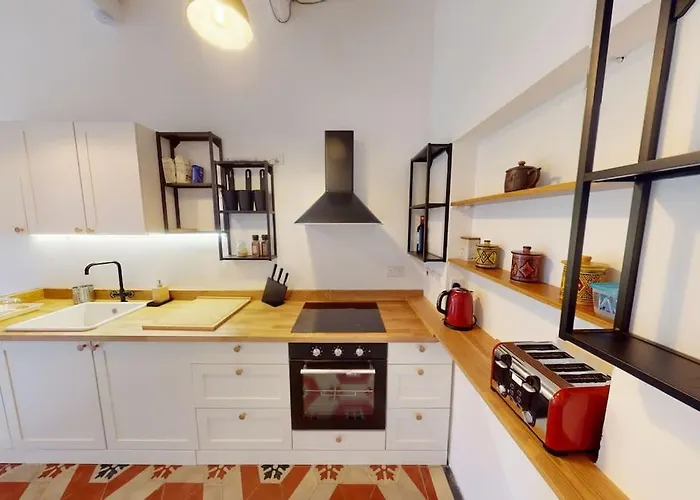 Narrow Street Holiday home *